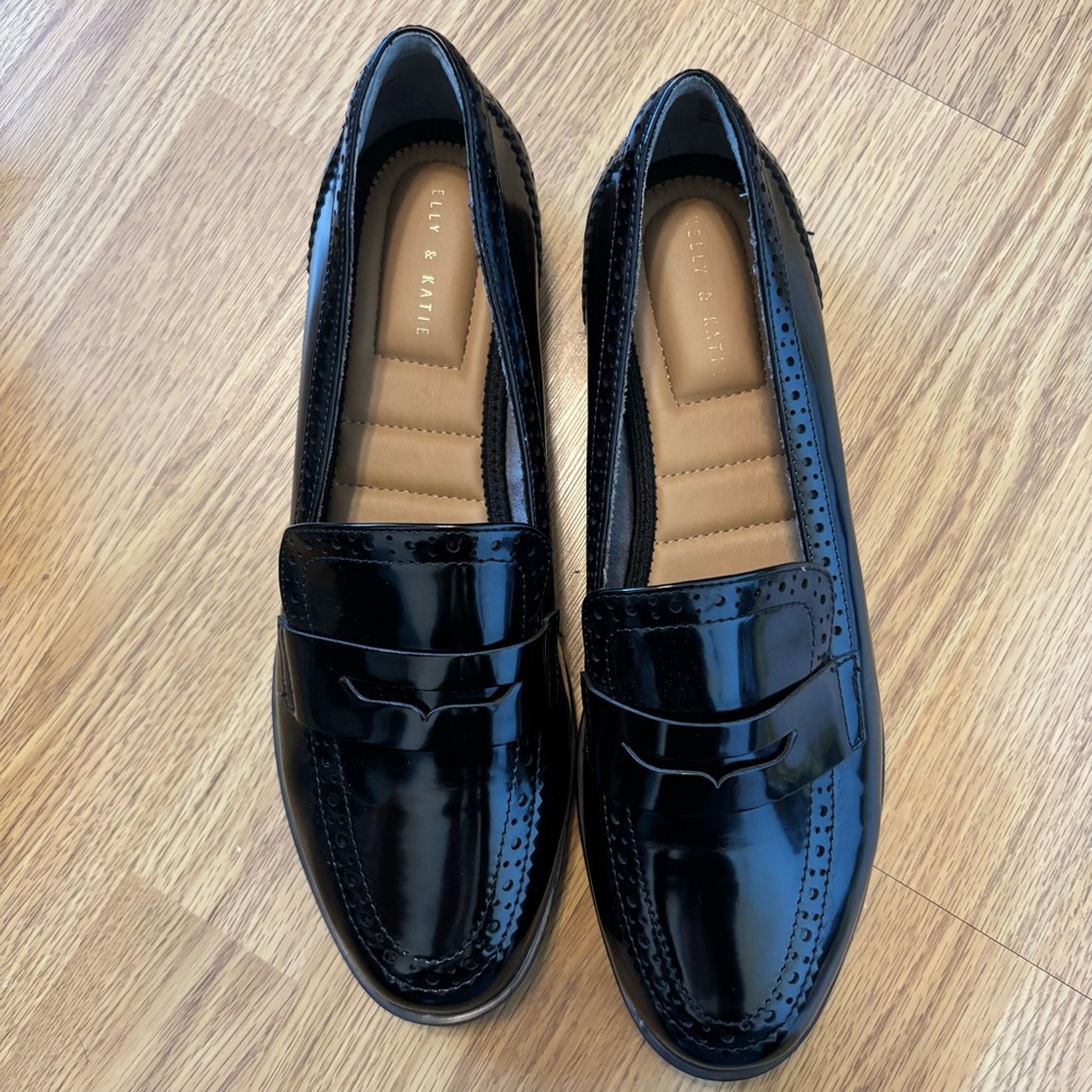 Kelly and Katie Bala loafers black sz 10 Polished casual professional look